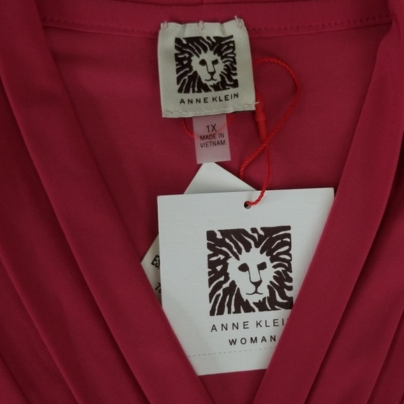 NWT Anne Klein Pink Pleated Surplice Top - Picture 7 of 8